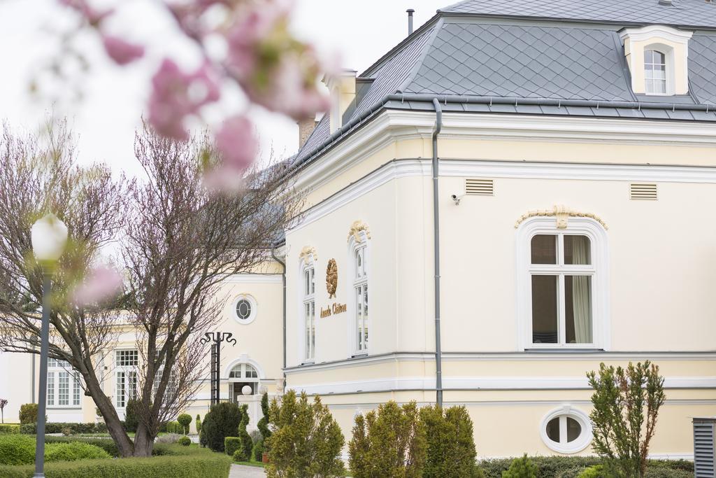 Amade Chateau Vrakun Ngoại thất bức ảnh
